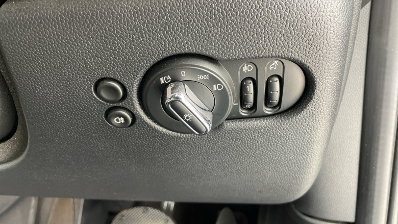 MINI Hatchback 2.0 Cooper S Exclusive 3dr Auto [Comfort Pack] Petrol Hatchback